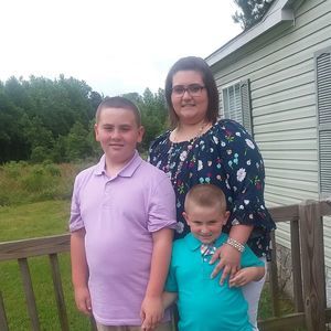 Meet your Posher, Holly